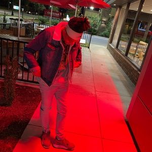 Meet your Posher, Jay